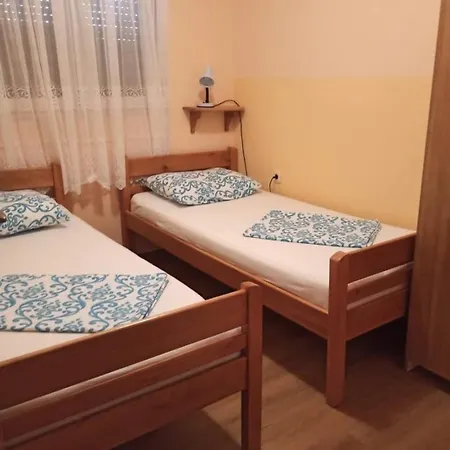 Apartamento With Parking Space Jezera, Murter - 24202 *