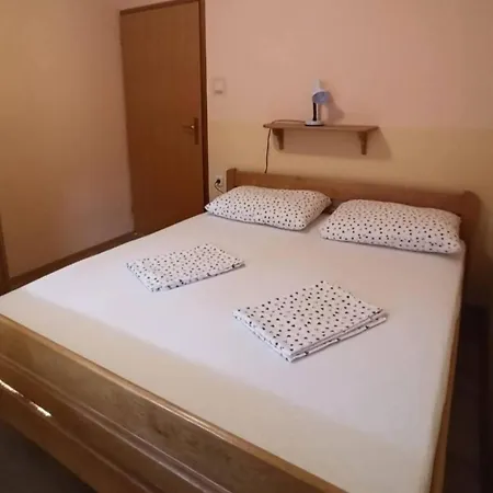 With Parking Space Jezera, Murter - 24202 * Jezera