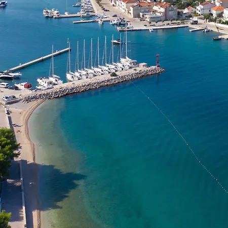 With Parking Space Jezera, Murter - 24202 *