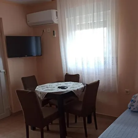 With Parking Space Jezera, Murter - 24202 耶泽拉