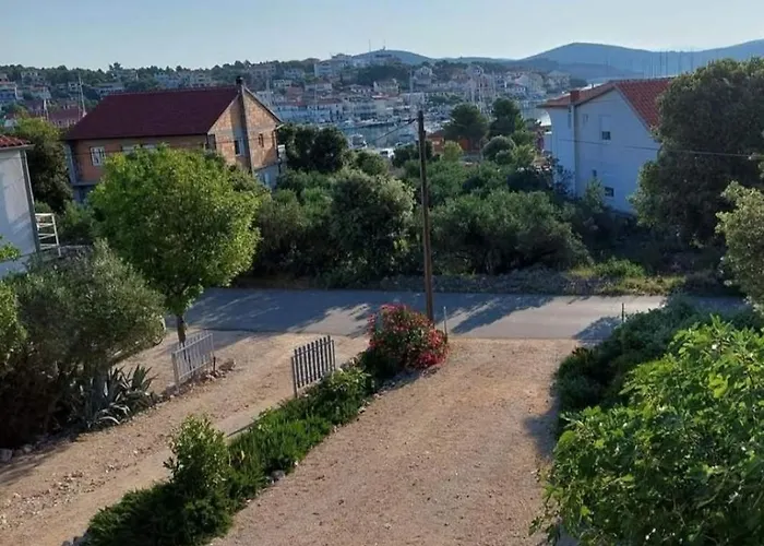 Apartamento With Parking Space Jezera, Murter - 24202 Jezera